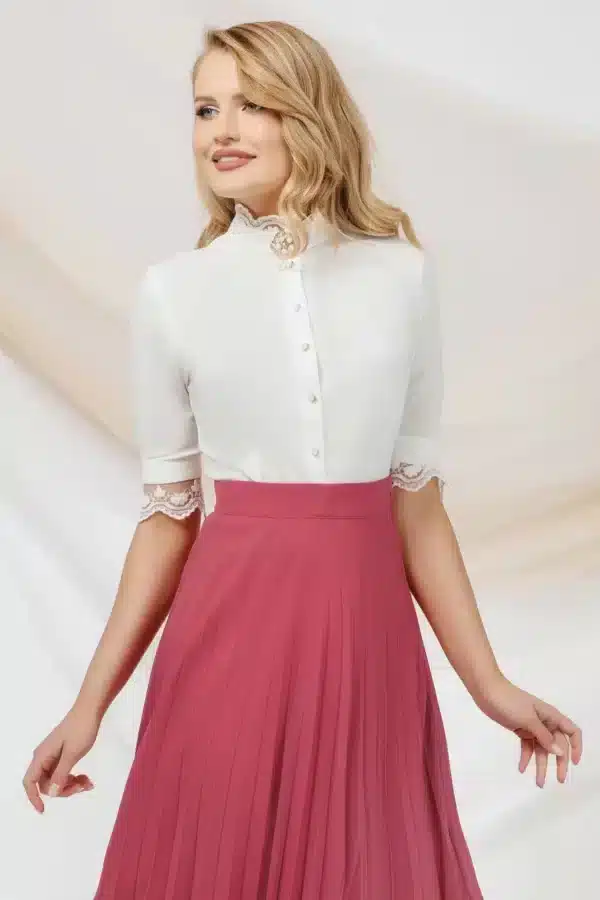 Camasa alba Pretty Girl cu dantela si brosa pretioasa