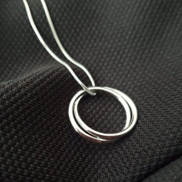 Lantisor 2 decenii ? 2 cercuri unite ? Argint 925