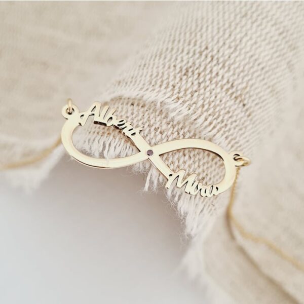 Lantisor cu Diamant Natural mov – Infinit cu 2 nume decupate – Aur Galben 9K