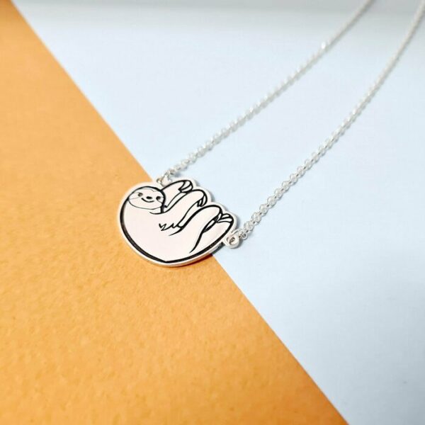 Lantisor cu pandativ – omuletul lenes sloth – Argint 925