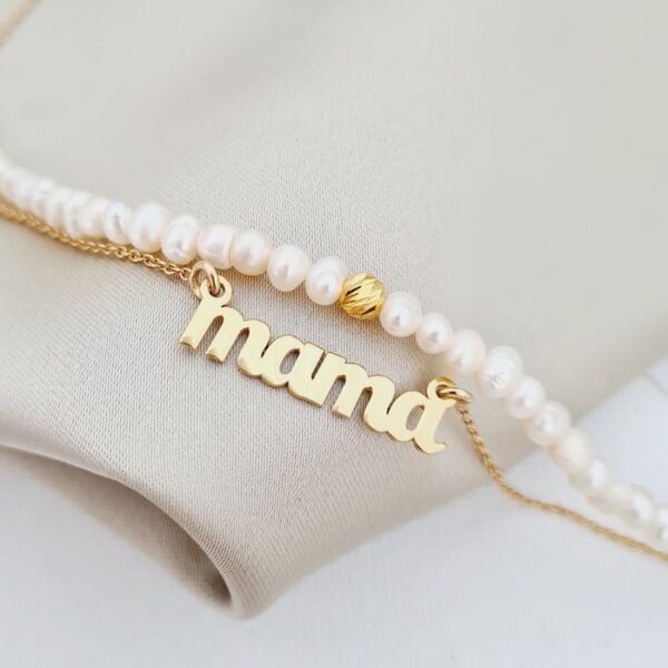 Lantisor cu Perle – Nume melodios – Model 2 straturi cu sirag perle si lantisor cu nume – Argint 925 placat cu Aur Galben 18K