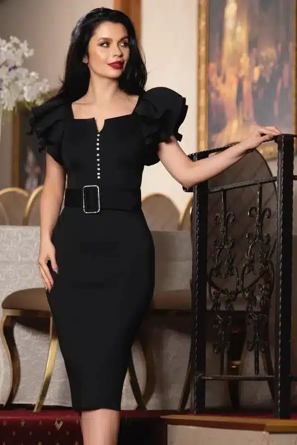 Rochie eleganta neagra cu volan dublu pe umeri si catarama pretioasa