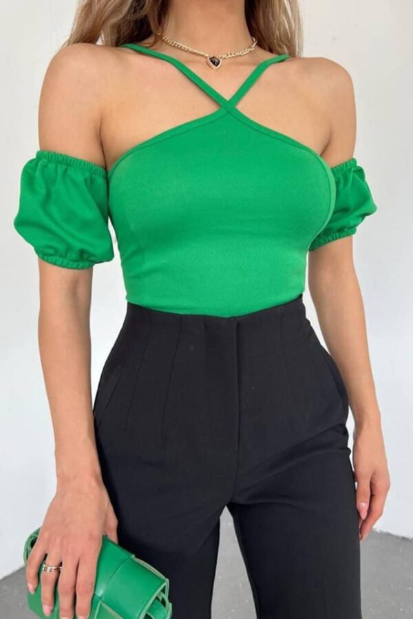 Top scurt Bez, cu umerii goi si mansete bufante cu rejansa elastica, Verde