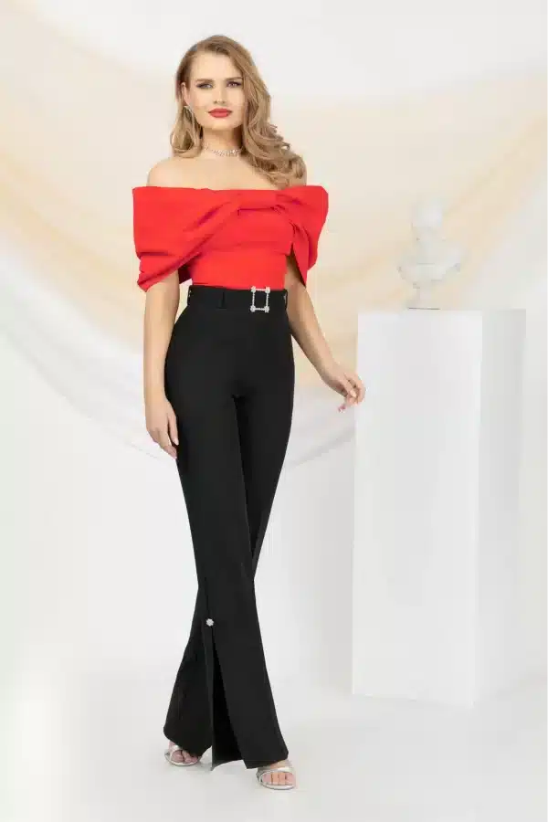 Pantaloni eleganti evazati negri Pretty Girl cu crapatura laterala