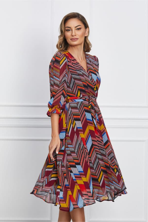 Rochie Alexandra bordo cu imprimeuri colorate si cordon in talie