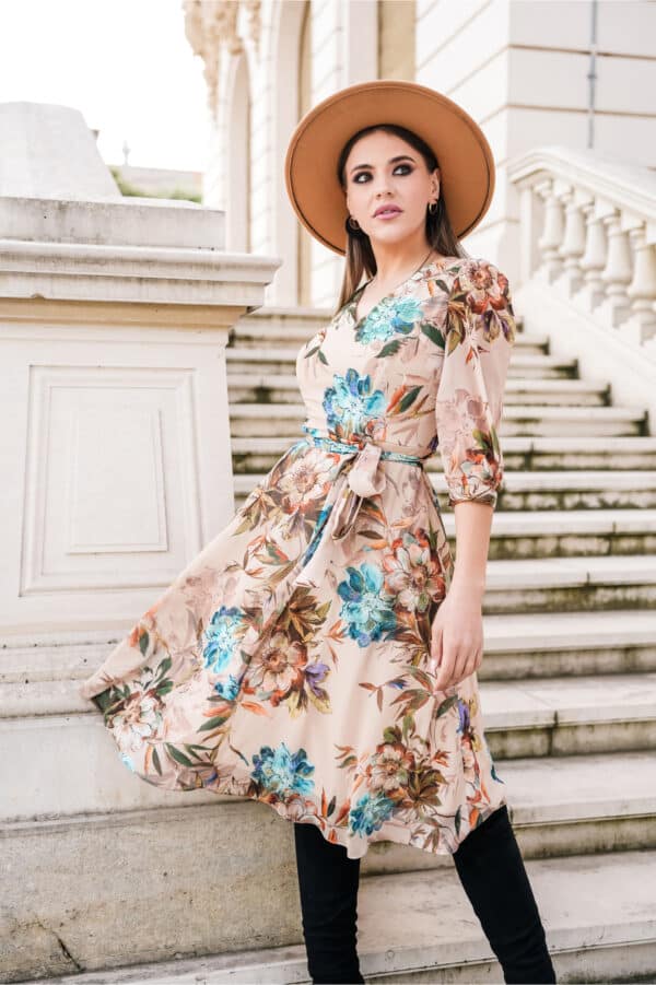 Rochie Natalia bej cu imprimeuri florale albastre si cordon in talie