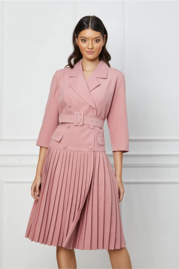 Rochie Vera roz tip sacou cu pliuri pe fusta si curea in talie