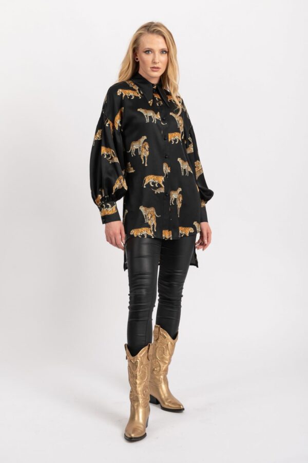 Camasa LaDonna asimetrica cu maneca usor bufanta