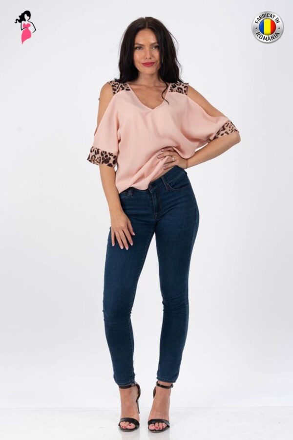 Bluza LaDonna roz din vascoza cu animal print