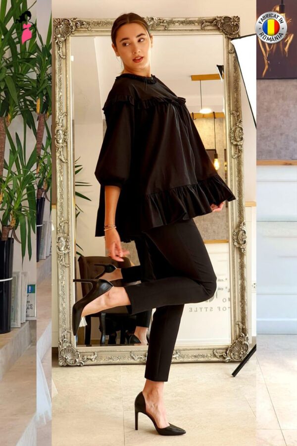 Bluza neagra cu croiala lejera si volanase