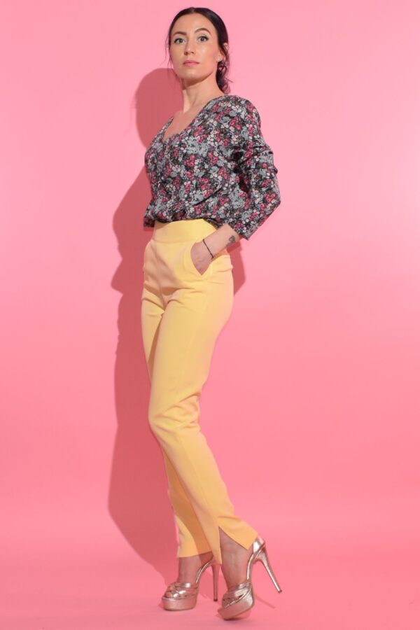 Pantaloni pana galbeni cu talie inalta si buzunare laterale