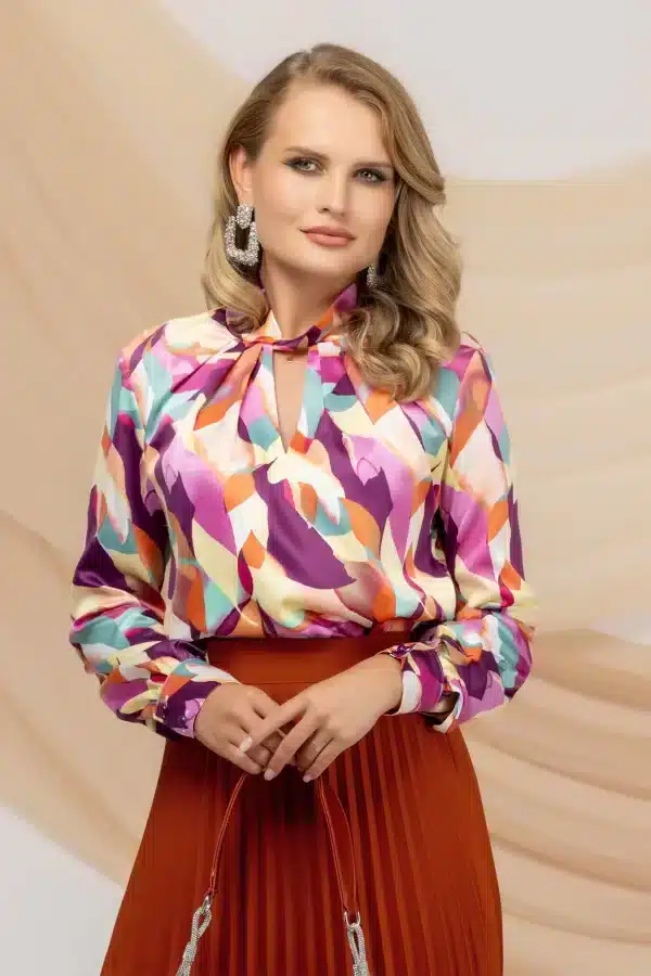 Bluza office pastelata Pretty Girl cu guler rasucit