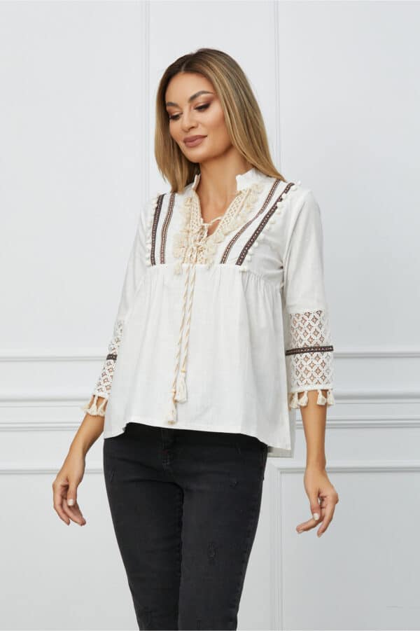 Camasa Bella alba cu broderie si ciucuri