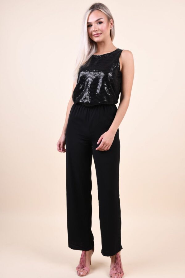 Salopeta eleganta neagra prevazuta cu paiete in partea superioara