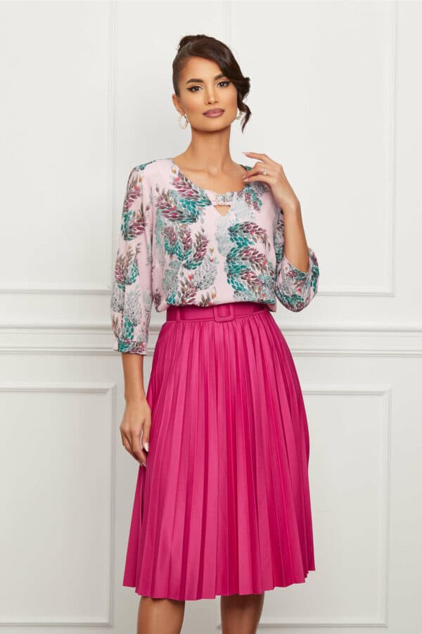 Fusta Doria fucsia cu pliuri si curea in talie