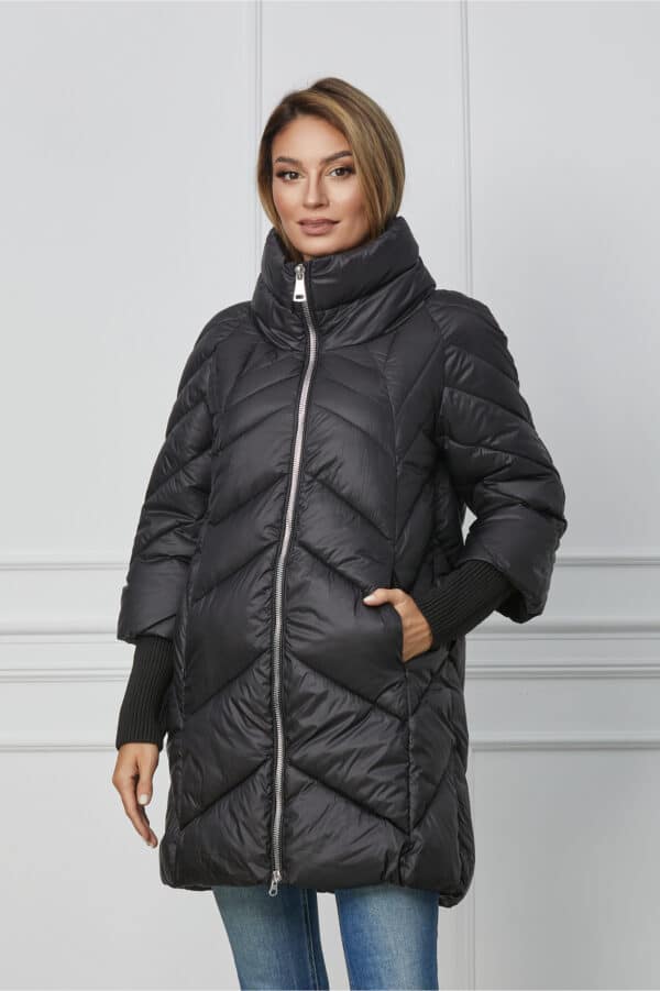 Geaca Cristina neagra cu guler maxi si mansete
