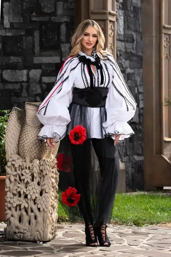 Ie Dobrogeana cu maneci extravagante Legendaria by Venezia