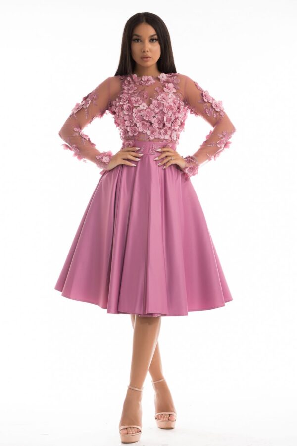 Rochie de ocazie din tafta roz in clos cu flori 3D in partea superioara