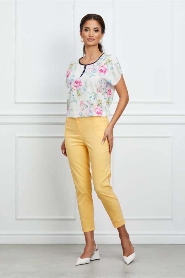 Pantaloni Lara galbeni cu buzunare