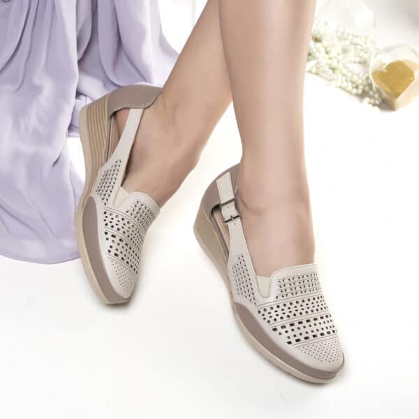 pantofi dama cu platforma bej din piele ecologica ulfa