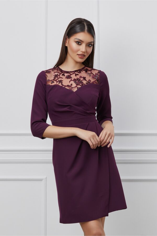 Rochie Dy Fashion mov cu dantela la bust si pliuri pe fusta