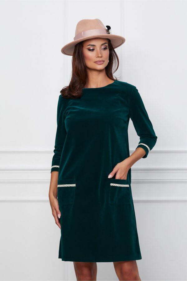 Rochie Dy Fashion verde smarald din catifea cu dantela la maneci si buzunare