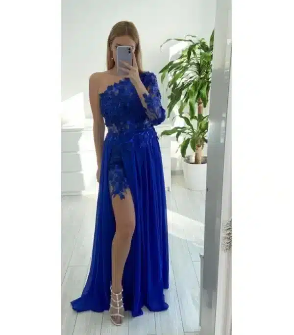 Rochie de ocazie din voal albastru din voal cu broderie florala 3D