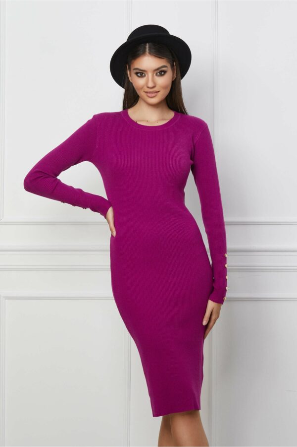 Rochie Ema magenta din tricot reiat cu nasturi la baza manecilor