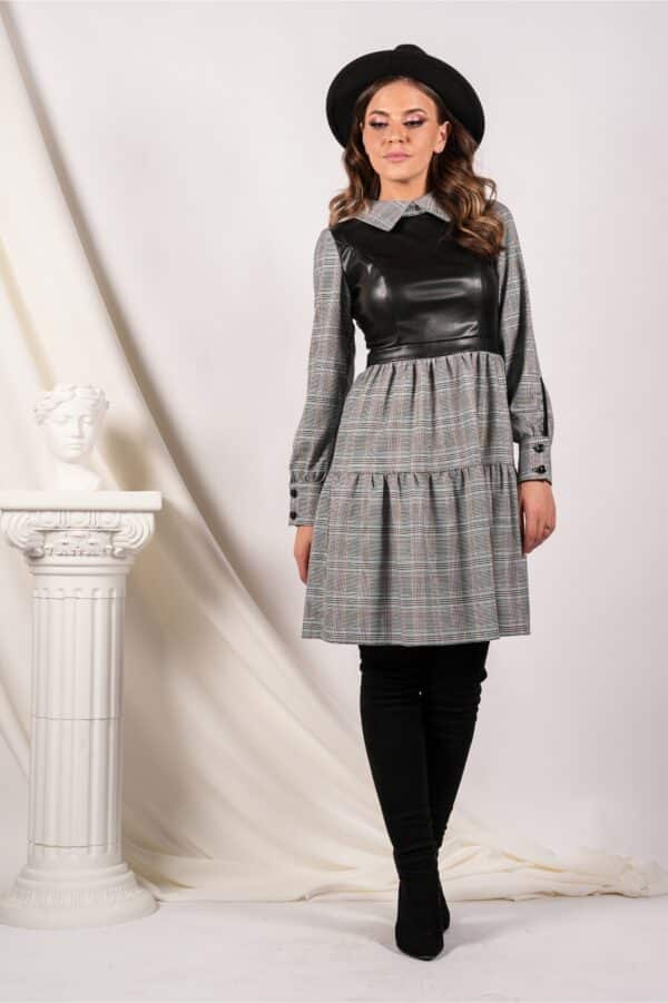 Rochie Moze gri cu carouri bleu si bust din piele ecologica