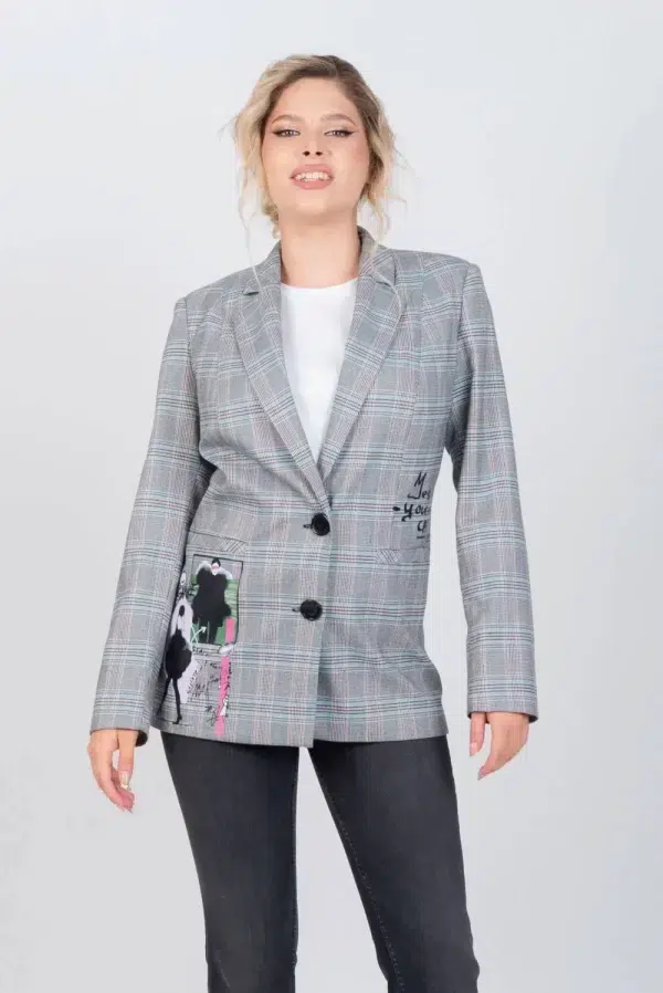 Sacou gri in carouri in nuante de gri albastru si roz