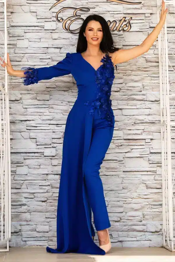 Salopeta eleganta Scarlett albastru royal cu flori 3D si trena