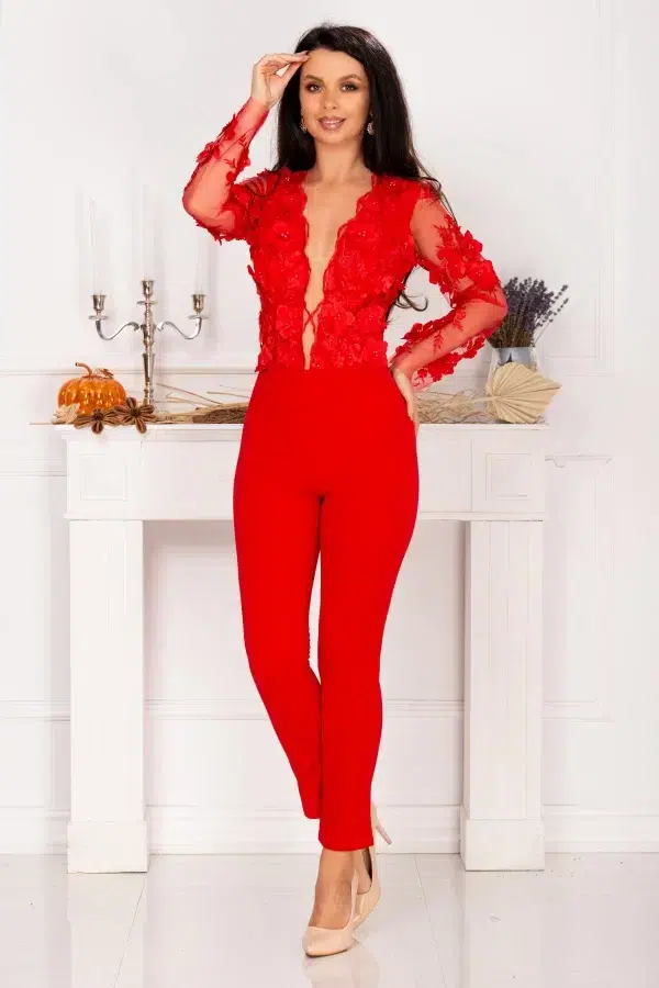 Salopeta rosie eleganta Luana cambrata cu flori 3D