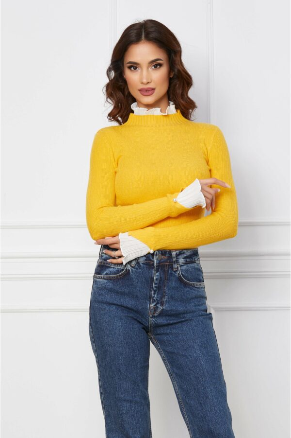 Bluza Florina galbena cu volanase la maneci si guler