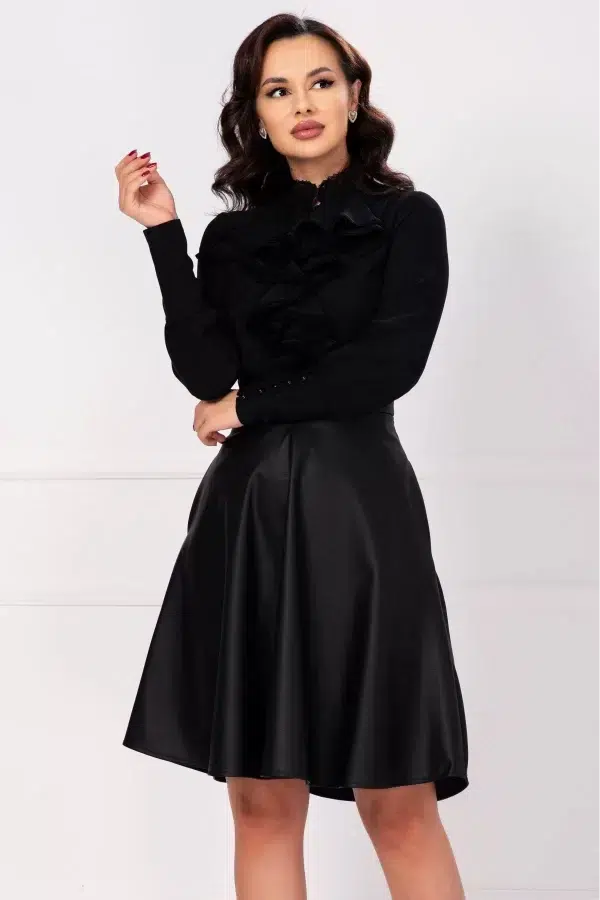 Fusta neagra din piele ecologica in clos