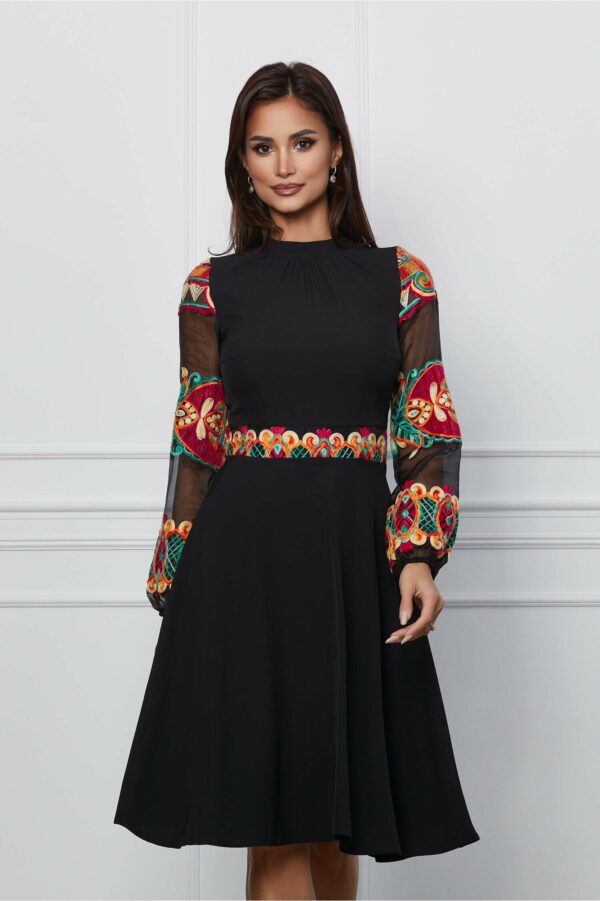 Rochie Moze neagra cu maneci din organza cu broderie orange