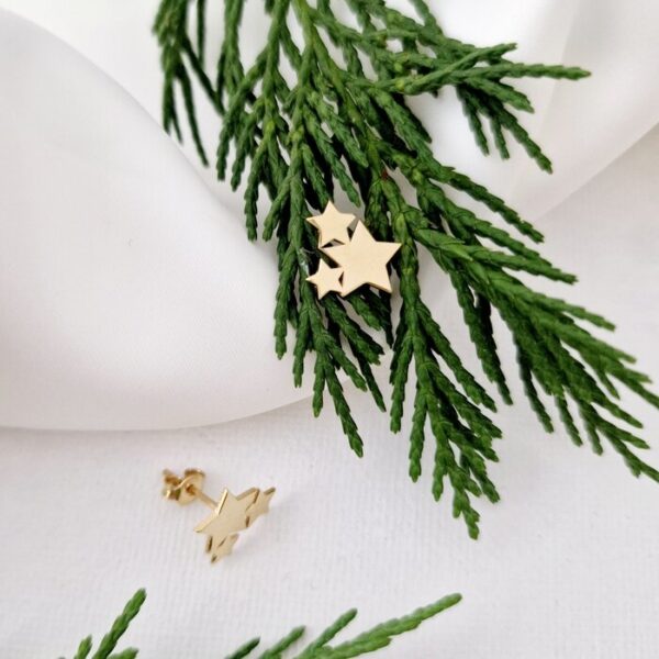 Cercei festivi – Sclipire Stelara – 3 stelute unite cu – Inchizatoare surub – Argint 925 placat cu Aur Galben 18K