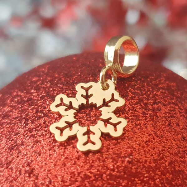 Charm personalizat Craciun – Fulg de nea – Argint 925 placat cu Aur galben 18K