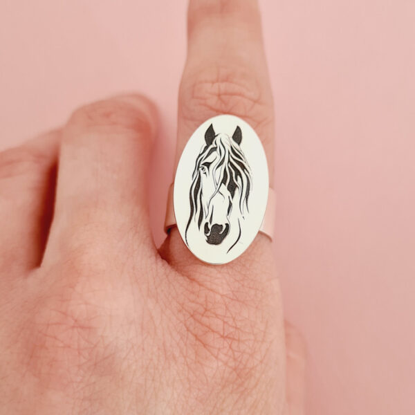 Inel oval – Cal cu breton – Argint 925 – Model reglabil