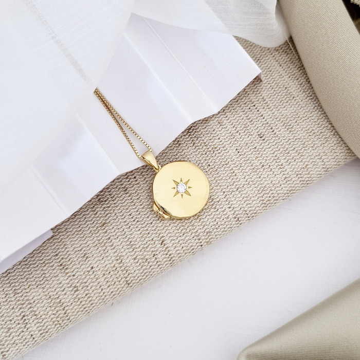 Medalion Eterna stea - Locket cu poze in interior - Argint 925 Argint 925 placat cu Aur Galben 18K si cristal Zirconia