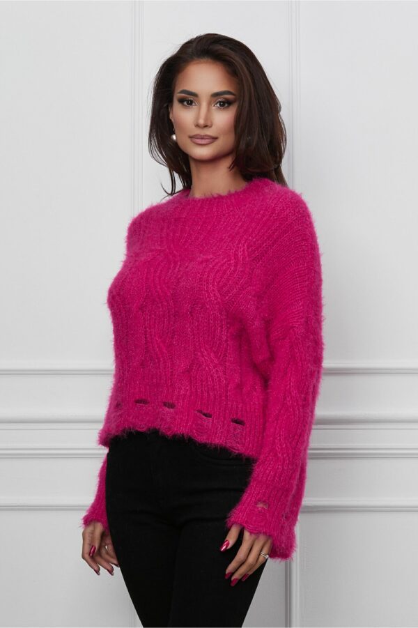 Pulover Ioana fucsia din tricot pufos cu decupaje