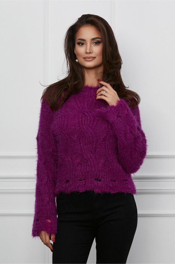 Pulover Ioana magenta din tricot pufos cu decupaje