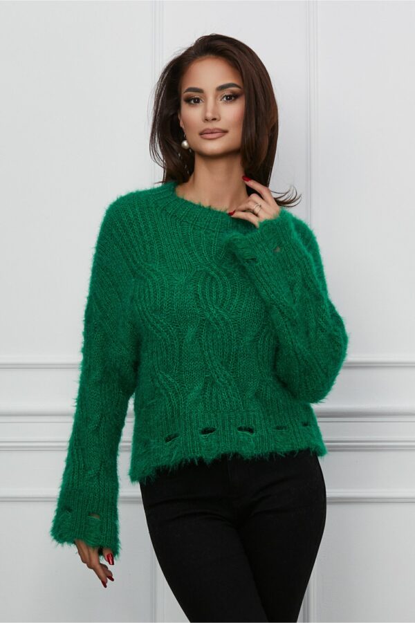 Pulover Ioana verde din tricot pufos cu decupaje