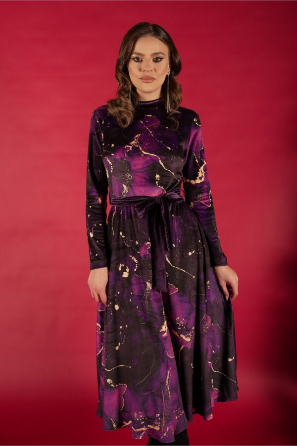 Rochie Dy Fashion din catifea mov cu imprimeu si cordon in talie