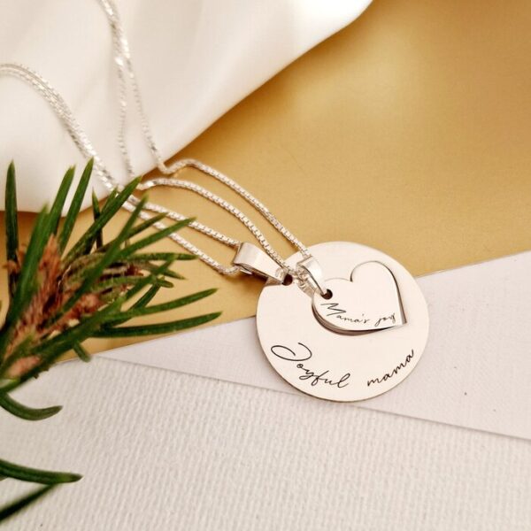 Set festiv – Bucuria mamei – 2 lantisoare cu inima decupata dintr-un banut – Argint 925