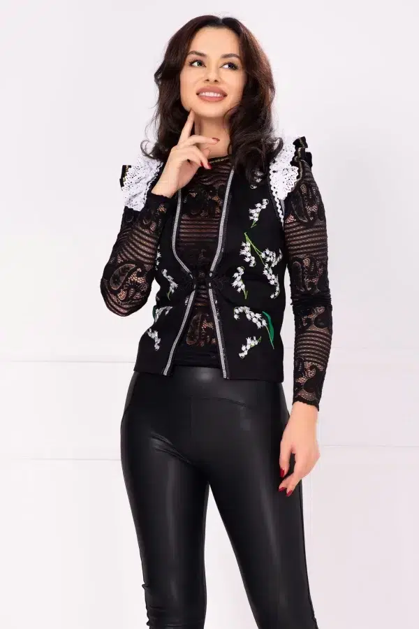 Vesta eleganta Venezia neagra cu margaritare si volan brodat la umeri