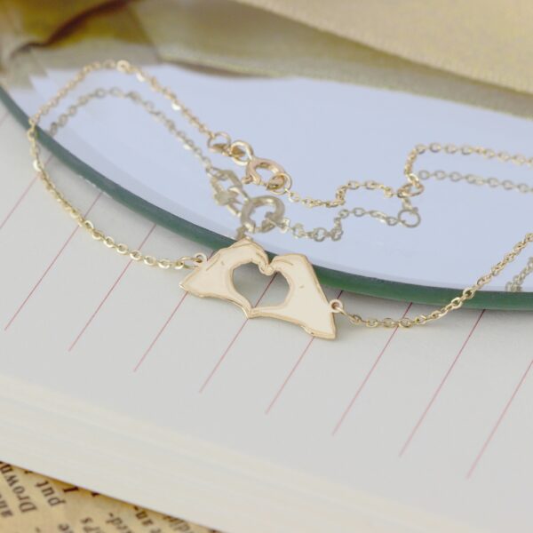 Bratara lant dama inima formata din doua maini – aur 14K