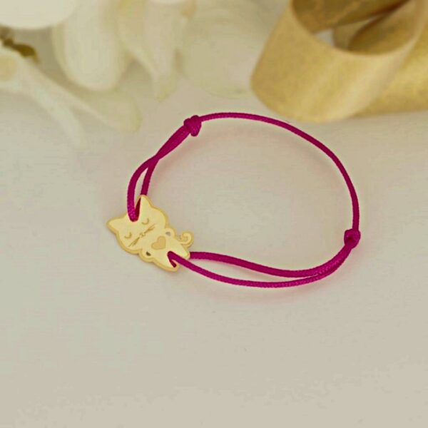 Bratara pisicuta din aur 14K model gravat si snur reglabil