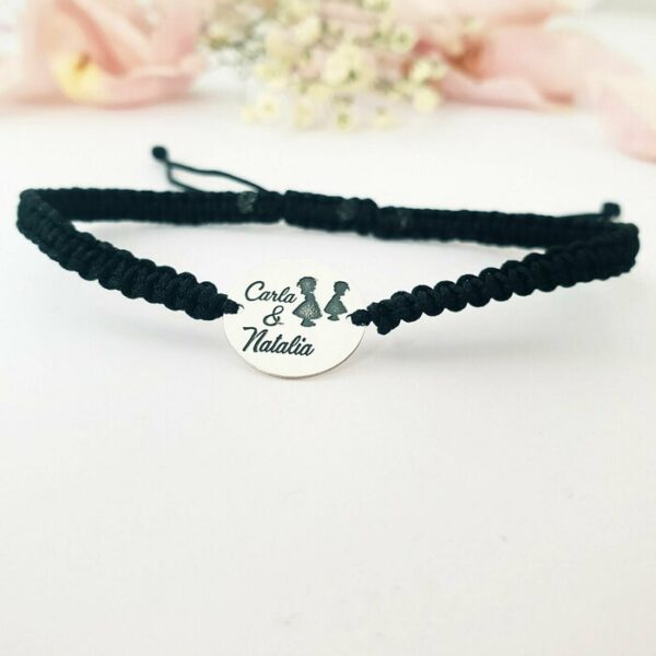 Bratara personalizata – Are tata 2 fete – Banut de 15 mm – Argint 925 – Snur impletit reglabil