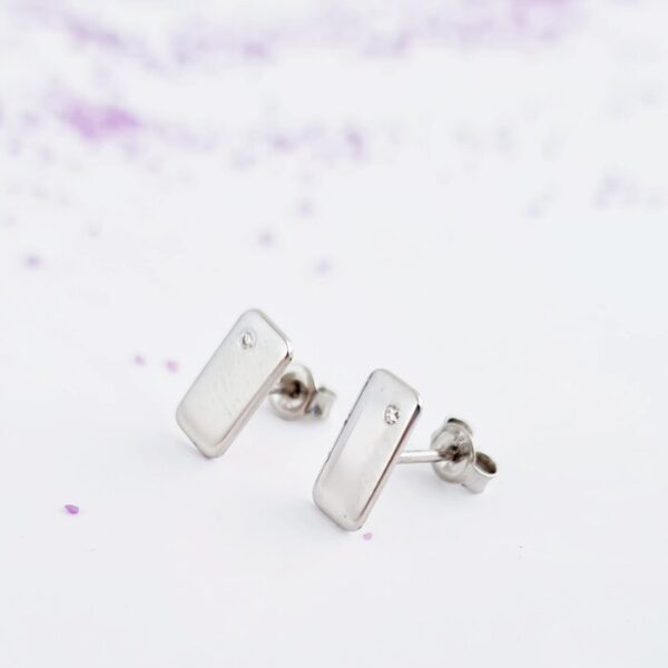 Cercei cu Diamante naturale – Model bara dreptunghiulara – Aur Alb 14K – Inchizatoare surub