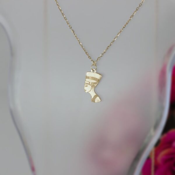 Lantisor cu simbol egipt nefertiti – aur galben alb sau roze 14K